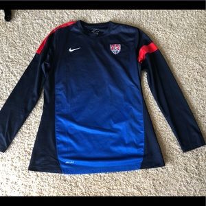 Nike Dry Fit Long Sleeve USA Soccer